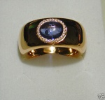 * Ring 1,7 Carat Saphir und 28 Brillanten