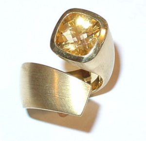 Spitzendesign CITRIN Ring 4,7 ct 16 g 585 Gold