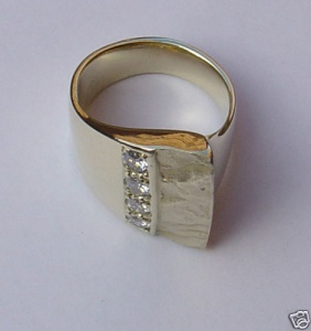 * Designerring 585 Gold 4 BRILLANTEN 0,40Ct