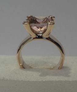 * Exklusiver MORGANIT Ring 3,2 ct 585er Gelbgold 4 x Brillant Wert 3300 €